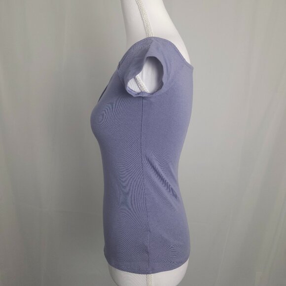 Express S Periwinkle Fitted Blouse Top Women’s Small Short Sleeve Deep V-Neck - Picture 4 of 5